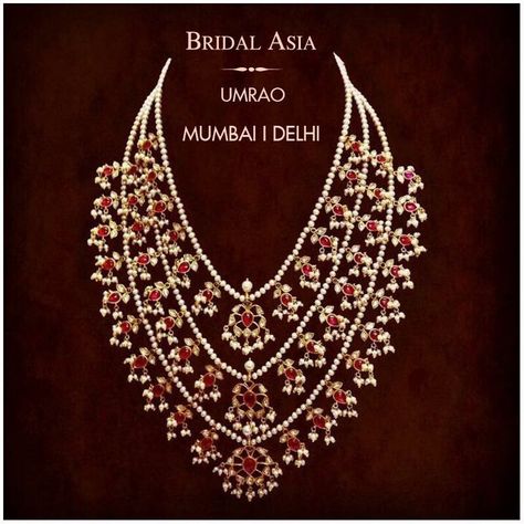 Wedding Jewelry Sets Bridal Jewellery, Bridal Jewellery Inspiration, Indian Wedding Jewelry Sets, Neck Pieces Jewelry, Crystal Bead Jewelry, Antique Gold Jewelry Indian, Pearl Jewelry Design, Pearl Necklace Designs, Beaded Necklace Designs