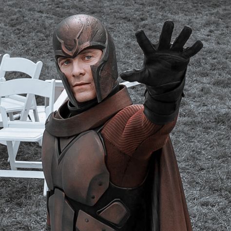 Erik Lensherr, Erik Lehnsherr, Days Of Future Past, Arkham Knight, Evan Peters, Michael Fassbender, Icon Pfp, Xmen, Dark Souls