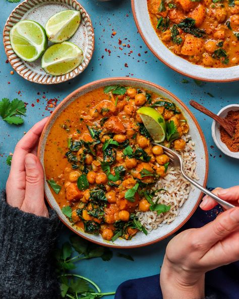 Chickpea, Butternut Squash & Kale Curry – Happy Skin Kitchen Kale Curry Recipes, Chickpea Butternut Squash, Kale Curry, Squash Curry, Butternut Squash Kale, Butternut Squash Curry, Domestic Geek, Hearty Recipes, Contraceptive Pill