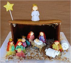 Gingerbread Nativity, Epiphany Cake, Nativity Ideas, Cracker House, Advent Crafts, Christ Centered Christmas, Ideas Navideñas, Christmas Traditions Family, Royal Icing Recipe