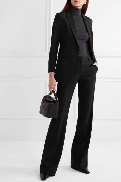 Work Outfits Frauen, Theory Clothing, Crepe Blazer, Woman Suit Fashion, Interview Outfit, Black Suit, Looks Chic, Blazer Outfits, Work Outfits Women