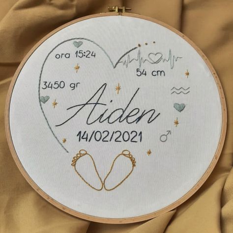 New Baby Embroidery, Newborn Embroidery, Baby Boy Name, Embroidery Hoop Art Diy, Embroidery Designs Baby, Birth Prints, Embroidery Lessons, Boy Name, Baby Room Art