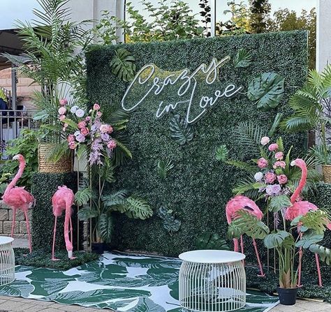 Flamingo Wedding Decor, Tropical Photo Booth, Blouse Design Wedding, Birthday Event Planner, Hairstyle Saree, Malibu Party, Indian Outdoor Wedding Decor, Lehenga Blouse Design, Diy Backdrops