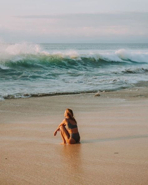 Beach Photography Inspiration, Natural Beach Pictures, Travel Pic Inspiration, Beach Inspiration Pictures, Beach Pic Inspiration, Beach Photoshoot Ideas Creative, Travel Photo Inspiration, Beach Vintage Photography, Life By The Ocean