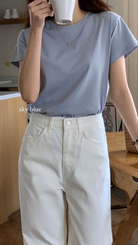 Shirt Aesthetic Outfit, Jeans Outfit Baggy, Blue Shirt Outfit, Outfit Ideas For Spring, Baggy Jeans Outfit, Simple Casual Outfits, Outfit Short, Short Sleeves Shirt, Outfit Simple