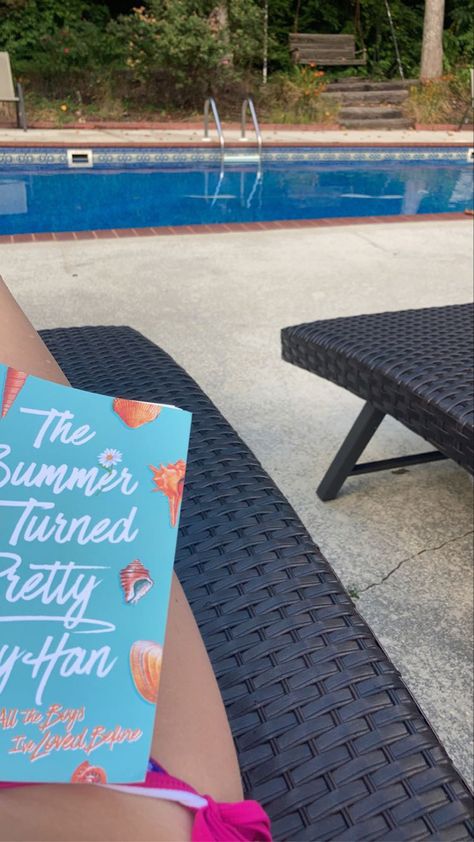 #thesummeriturnedpretty #books #tsip #thesummeriturnedpretty belly and conrad #thesummeriturnedpretty aesthetic #thesummer #summer #pool #swimsuit #beachchair Belly Summer Aesthetic, Belly Summer, Summer Pool, Beach Chairs, Nature Aesthetic, The Girl Who, Summer Girls, Summer Aesthetic, Pool