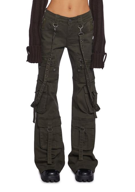 base|green Low Rise Cargo Pants Outfit, Apocalypse Clothes, Low Waist Cargo Pants, Olive Cargo Pants, Apocalypse Clothing, Green Cargos, Techwear Aesthetic, Gfx Resources, Current Mood Clothing