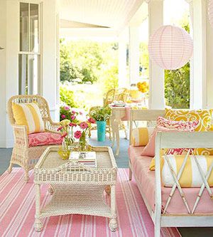 pretty outdoor space Balkon Decor, Outside Living, Home Porch, Porch Design, Outdoor Porch, Decor Minimalist, Wicker Furniture, Pink Summer, Porch Patio