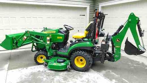 Diy Tractor Implements, John Deere Attachments, John Deere Tractors Pictures, John Deere Riding Mowers, John Deere Garden Tractors, Diy Projects Garage, Garden Tractor Attachments, Diesel Pickup Trucks, Atv Implements