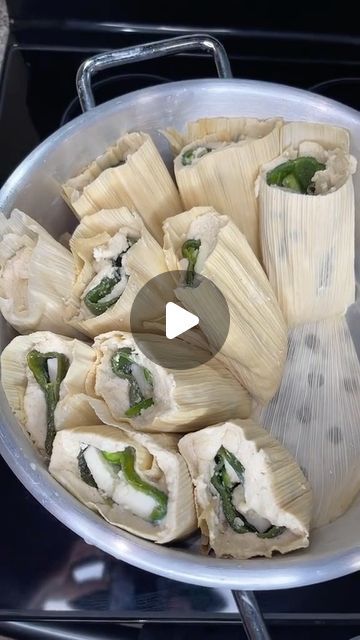 Mexican Tamales Authentic, Thanksgiving Mexican Recipes, Poblano Tamales, Guatemalan Tamales, Homemade Tamales Recipe, Mexican Tamales, Tamales Recipe, Homemade Tamales, Hispanic Recipes