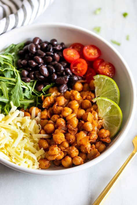 Bean Bowls Vegetarian, Black Bean And Chickpea Recipes, Taco Bowls Healthy Vegetarian, Chickpea Taco Bowl, Black Beans And Chickpeas, Veggie Taco Bowl, Black Bean Taco Bowl, Mexican Chickpeas, Taco Chickpeas