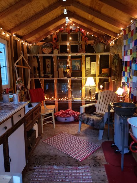 Garden Shed Living Space, Comfy She Shed Ideas, Cottage Shed Ideas Interior, She Shed Interior Aesthetic, Small Shed Art Studio, Small Shed Studio, Cute Shed Interior, She Shed Bookshelves, Clubhouse Interior Ideas