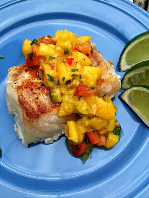 Cod Dinner, Refreshing Dinner, Cod Recipes Healthy, Grilled Cod, Cod Fish Recipes, Mango Salsa Recipes, Cod Recipes, Mango Recipes, Cod Fish