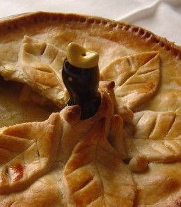 Blackbird Pie Funnel - what a fabulous traditional idea to make sure your festive pies look extra special on the table. Pigeon Pie, Grandmothers Kitchen, Pie Tin, Pie Bird, Holiday Pies, Best Pie, Pork Pie, Perfect Pies, Blackbird