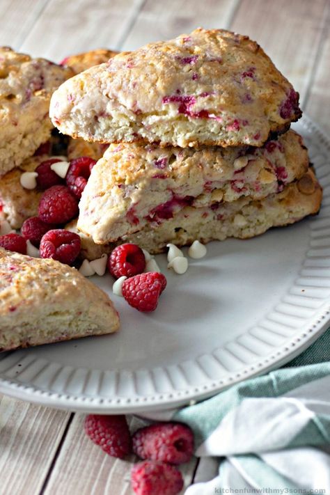 Raspberry White Chocolate Scones, White Chocolate Raspberry Scones, White Chocolate Scones, Raspberry Coffee Cakes, Raspberry Coffee, Raspberry Scones, Raspberry White Chocolate, Fudge Pie, Chocolate Scones