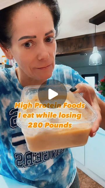 Tonya Spanglo on Instagram: "White Choc Pumpkin Coconut Cheesecake Protein Pudding…that’s a mouthful..a delicious one! 

One thing about me: I AM NEVER GIVING UP DESSERT..and I don’t have to🤍

I used:
1 box SF Cheesecake Pudding Mix
1 Pumpkin Protein Shake
2 pumps Pumpkin Skinny
2 pumps Coconut syrup 
Grated Lily’s White Choc bar 
Marshmallow Topping 

Enjoy!
And as far as portions go YOU DO YOU! Yes the shake is one serving but the pudding is four..huge difference. 

Literally love the portion control silverware and bowls from @liveuba use TONYA to save

@skinnymixes @jello @premierprotein 

#food #dessert #sweets #healthyrecipes #healthyfood #easyrecipes #yum #protein #fitness #fitnessmotivation #weightlossjourney #weightloss #vsg #wls #foodstagram #foodie" Protein Shake Pudding Recipe, Cheesecake Protein Pudding, Protein Puddings, Pumpkin Protein Shake, Tonya Spanglo, Marshmallow Topping, Pumpkin Coconut, Vanilla Protein Shakes, Thing About Me