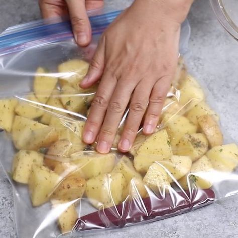 Freezer Roasted Potatoes, Freezing Diced Potatoes, Blanching Potatoes For Freezing, Freezing Potatoes Cooked, Can You Freeze Potato Soup, Can You Freeze Raw Potatoes, Freeze Potatoes Raw, How To Freeze Red Potatoes, How To Freeze Diced Potatoes