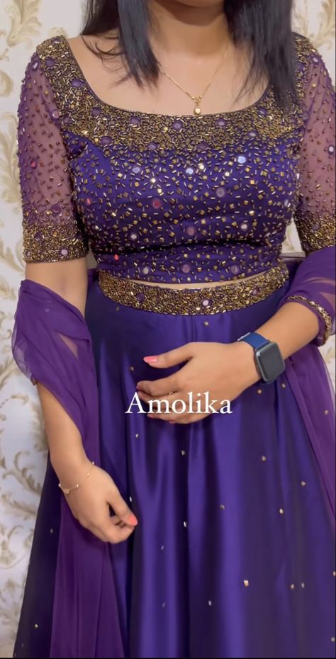 WhatsApp on 9496803123 to customise your handcrafted designer bridal wear with us online. Book your appointment today. We do ship internationally. (Pics for reference) Lehanga Models For Stitching, Lehangas Designs Latest, Lehanga Designs Latest Party Wear, Lehanga Designs Latest For Wedding, Saree Gown Party Wear, Reception Lehanga, New Trend Lehenga Designs, Reception Dress Indian, Indian Party Wear Gowns