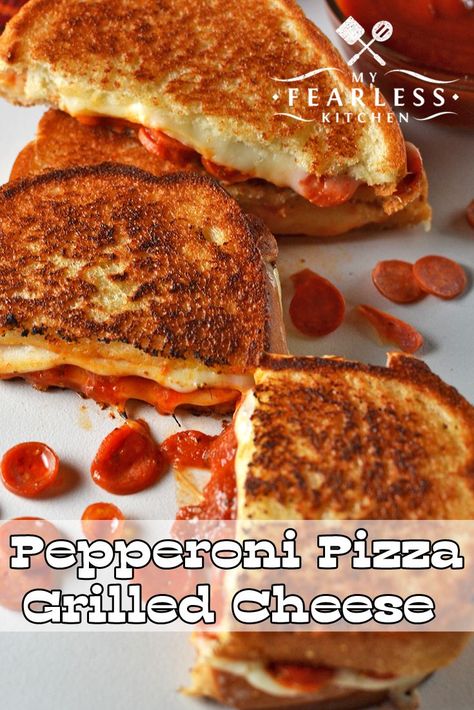 Grilled Cheese Recipes Gourmet, Pizza Grilled Cheese Sandwich, Grill Sandwich, Pizza Grilled Cheese, Gourmet Grilled Cheese, Supreme Pizza, Grilled Cheese Sandwiches, Grilled Cheese Recipes, Grilled Sandwich