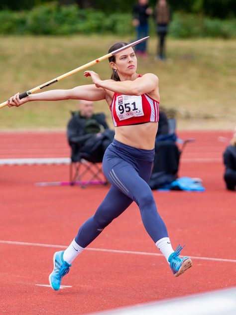 Carolin Warnke • Kiel, Germany - July 2, 2023 ⭐ Javelin Throw Motivation Athletes, Over 50 Fitness, Field Athletes, Javelin Throw, Artistic Gymnastics, Olympic Athletes, Olympic Sports, Tokyo Olympics, Dynamic Poses