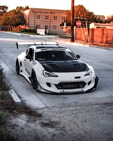 Brz Car, Auto Jeep, Tmax Yamaha, Tipografi 3d, Slammed Cars, Toyota Gt86, Best Jdm Cars, Pimped Out Cars, Tag Friends