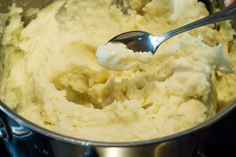 Try These Delicious, Creamy Mashed Potatoesthepioneerwoman Mashed Potatoes Pioneer Woman, Pioneer Woman Mashed Potatoes, Make Ahead Mashed Potatoes, Roasted Garlic Mashed Potatoes, Garlic Mashed Potatoes, Garlic Mashed, Pioneer Woman Recipes, Ree Drummond, Creamy Mashed Potatoes