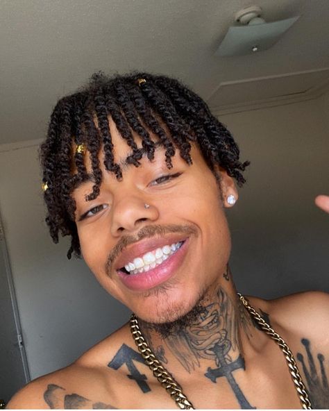 Twist Light Skin Men, Twist Hair Men, Hair Tips For Men, Curly Hair Designs, Black Boy Hairstyles, Mens Twists Hairstyles, Hair Twists Black, Twists Hairstyles, Finger Coils