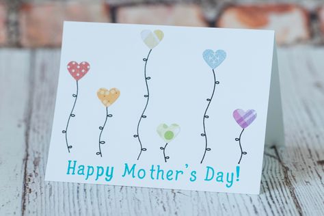 An original collection of easy DIY Mother's Day cards! Simple homemade card ideas for the moms in your life. #MothersDay #handmadecards #greetingcardideas Mothers Day Cards Craft, Cheap Mothers Day Gifts, Mothers Day Baskets, Easy Mother's Day Crafts, Mother's Day Gift Card, Cute Mothers Day Gifts, Happy Mother's Day Greetings, Homemade Mothers Day Gifts, Grandmas Mothers Day Gifts