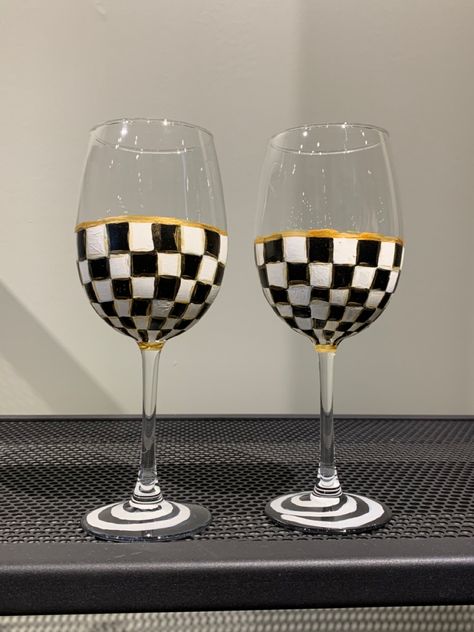 Checkered wine glass Painting Hobby, Mad Hatter Tea, Mad Hatter Tea Party, Mad Hatter, Champagne Flute, Wine Glasses, Alice In Wonderland, Tea Party, Wine Glass