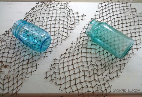 Decorative Fisherman Netting Wrapped Jars Mason Jar Bathroom, Boy Diy, Trendy Baby Shower Ideas, Diy Bebe, Deco Nature, Beach Diy, Shower Centerpieces, Baby Diy, Girl Decor