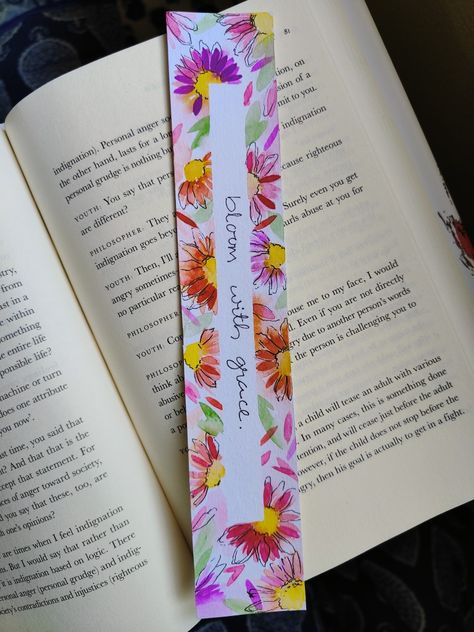 Easy watercolor bookmark ,floral bookmark,spring,autumn, potpourri, September,coneflower, bookmark with quotes Bookmark With Quotes, Autumn Potpourri, Spring Bookmarks, Painted Floral Wreath, Rose Sketch, Watercolor Birthday Cards, Watercolor Calligraphy, Watercolor Books, Bio Art