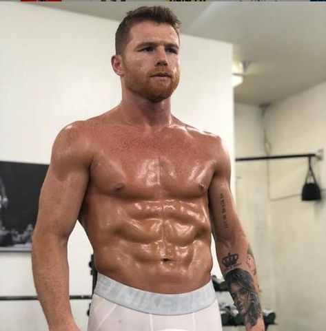 @canelo compartió esta imagen de su último entrenamiento antes de la pelea de mañana, y encendió las redes. #canelojacobs. Mira Canelo vs.… Saul Canelo Alvarez, Boxing, Gym, Tattoos, On Instagram, Instagram