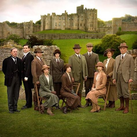 Downton Abbey Cast, Downton Abbey Series, Hugh Bonneville, Julian Fellowes, Alnwick Castle, Downton Abbey Fashion, Highclere Castle, Yearbook Themes, Downton Abby