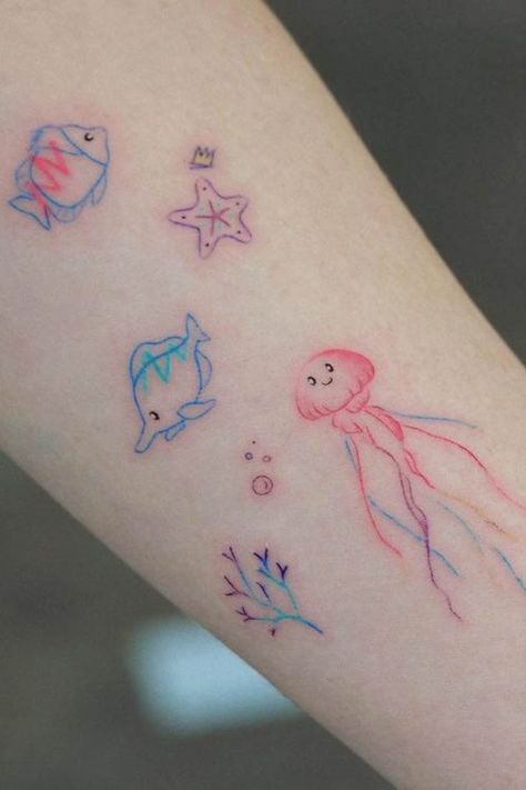 Colorful Doodles, Starfish Tattoo, Simple Tats, Cute Starfish, Colorful Jellyfish, Jellyfish Tattoo, Small Pretty Tattoos, Sweet Tattoos, Doodle Tattoo