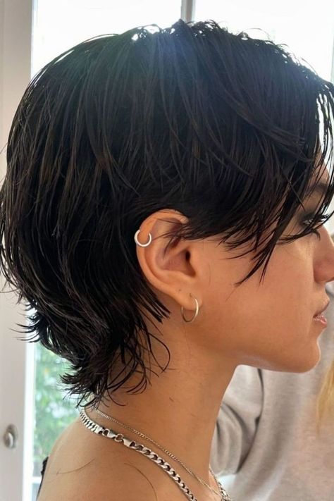 Short Hairstyle Back View, Back Brushed Hair Hairstyles, Edgy Women’s Haircut, Cute Super Short Haircuts For Women, Short Hairstyles For Square Face Shape, Short Hairstyles Pulled Back, Pixie Hairstyles Square Face, Shirt Hair Women, Super Short Shaggy Haircuts