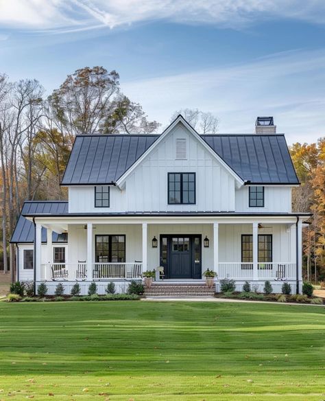 Black And White Farmhouse Exterior, Farmhouse Blueprints, Functional Farmhouse, Beautiful Houses Exterior, White Farmhouse Exterior, Modern Farmhouse Exterior, White Farmhouse, Farmhouse Bedroom Decor, Cozy Farmhouse