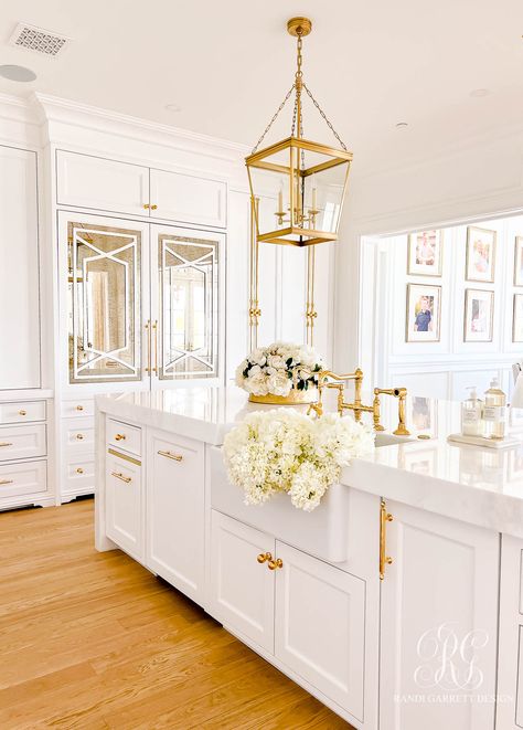 The Wren Kitchen Reveal - Randi Garrett Design Gold Hardware In Kitchen, White And Gold Kitchen Ideas, White House Kitchen, White Gold Kitchen, White And Gold Kitchen, Gold Kitchen Hardware, Win Lotto, Wren Kitchen, Glam Kitchen