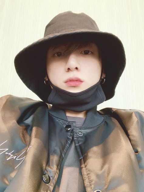 Jungkook IN A BUCKET HAT 🎩 Jeongguk Jeon, 1 September, Jungkook Selca, Jeon Jeongguk, Jungkook Aesthetic, Jungkook Abs, Jung Kook, Jungkook Cute, Foto Jungkook