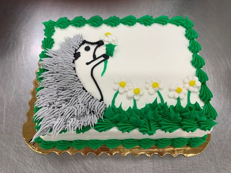 Animal Sheet Cake, 4-h Cake Decorating Ideas, Fun Sheet Cake Decorating Ideas, Buttercream Animals, Spring Cookie Cake Designs, Hedgehog Cakes Ideas, Porcupine Cake, Sheet Cake Decorating Ideas, Sheet Cake Decorating