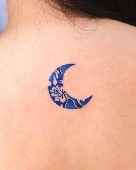 Asian Moon Tattoo, Back Of Neck Moon Tattoo, Heartlocked Tattoo, Mosaic Tattoo For Women, Porcelain Tattoo Blue, Tattoo Blue Ink, Fine China Tattoo, Japanese Moon Tattoo, Blue Porcelain Tattoo