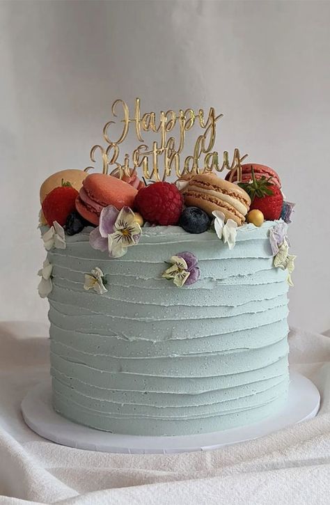 47 Cute Birthday Cakes For All Ages : Blue and pink 5th birthday cake New Cake Trends 2023, Trending Birthday Cakes 2023, Birthday Cake Real Flowers, Cake Trends 2023, Cake 2023, 2023 Birthday, Flower Cake Design, Edible Flowers Cake, 25th Birthday Cakes