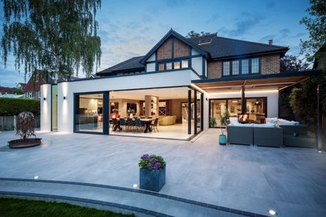 Rear Kitchen Extension, Bungalow Extensions, Flat Roof Extension, House Extension Plans, Large Open Plan Kitchens, Timber Roof, Roof Extension, Glass Extension, Modern Extension