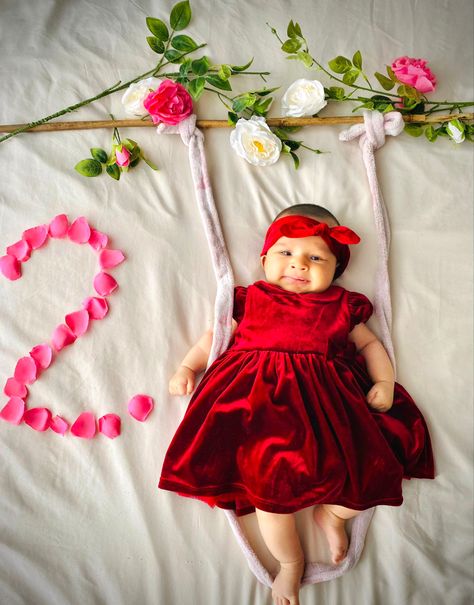 2 month baby girl photo shooting, with red dress Baby Photo Background, Easter Baby Photos, Photoshoot Boy, 2 Month Baby, Christmas Baby Pictures, Quotes Heart, Happy Mothers Day Images, Maternity Photography Poses Couple, Family Photos With Baby