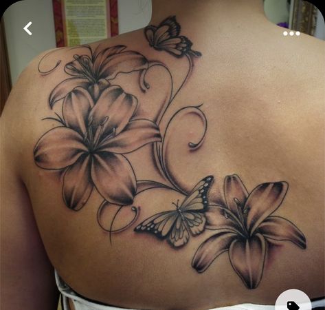 Girl Back Tattoos, Tattoos For Women Flowers, Flower Tattoo Shoulder, Inspiration Tattoos, Tattoos For Black Skin, Leg Tattoos Women, Dope Tattoos For Women, Lily Tattoo, Shoulder Tattoos For Women