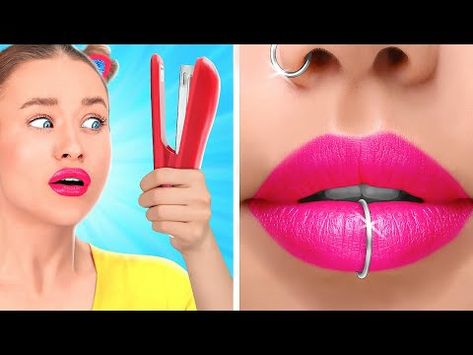 Beauty Hacks Deutsch, Prank Wars, Food Pranks, Beauty Blender Tips, Pranks For Kids, 123 Go, Funny Situations, Challenges Funny, Best Hacks