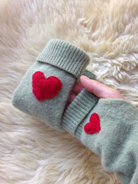 heart on your sleeve Sewing Heart On Sleeve, Heart On Your Sleeve Embroidery, Sew Heart On Sleeve, Heart Sweatshirt Diy, Casual Crew Neck T-shirt With Heart Patch, Cotton T-shirt With Heart Patch, Short Sleeve, Heart Clothes, Heart Patches, Felt Heart