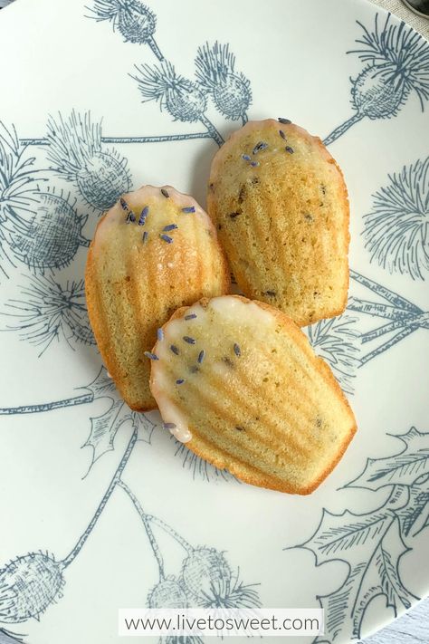 Lavender Madeleines, Cookies Lavender, Lavender Dessert Recipes, Chocolate Madeleines, Madeleine Cookies, Lavender Dessert, Recipes Deserts, Madeline Cookies, Recipes French