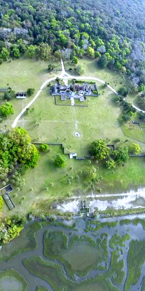 An AMAZING aerial shot of the Cumberland Island - Dungeness Ruins. 🏰🌳 Call us today: 904-430-3800 ------------------ #florida #adventure #tourism #tours #tourist #attraction #flying Cumberland Island Georgia, Georgia Islands, Cumberland Island, Florida Adventures, Hang Gliding, Adventure Tourism, Fly Free, Sea Island, Beautiful Sites