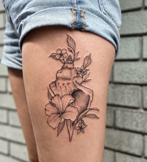 Tropical Mermaid Tattoo, Women Beach Sleeve Tattoo, Fresh Tattoo Ideas, Conch Shell Tattoos For Women, Seashells Tattoos For Women, Matching Feminine Tattoos, Womens Back Of Calf Tattoo, Conch Shell With Flowers Tattoo, Beach Tattoo Thigh