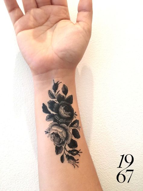 Rose Tats, Flower Cover Up Tattoos, Tatuaje Cover Up, Single Rose Tattoos, Cover Up Tattoos For Women, Wrist Tattoo Cover Up, Tattoos Rose, Black Tattoo Cover Up, Tattoo Test